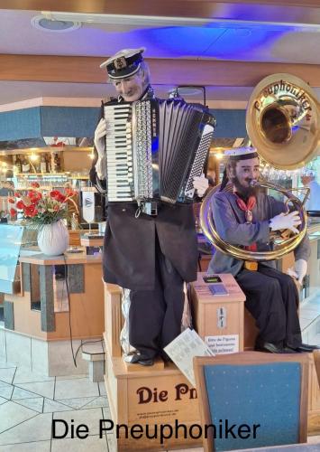 c7e78e69-d687-492a-bb96-8d2534f3617a